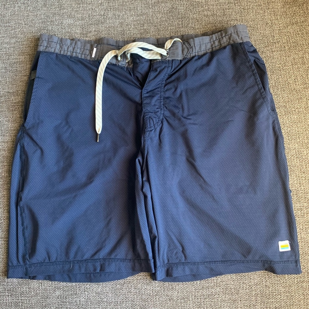 Vuori Shorts